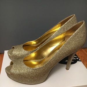 Sparkly gold high heels